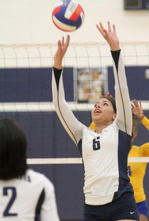 Copperas Cove vs Shoemaker Volleyball