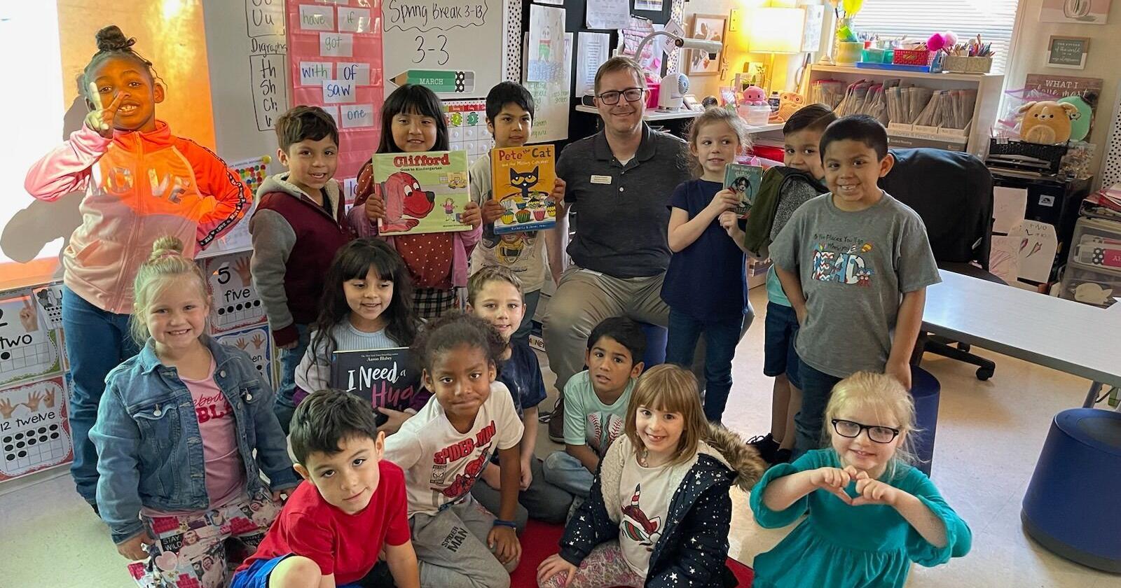 Volunteers to read at local campuses Friday - Vimarsana News