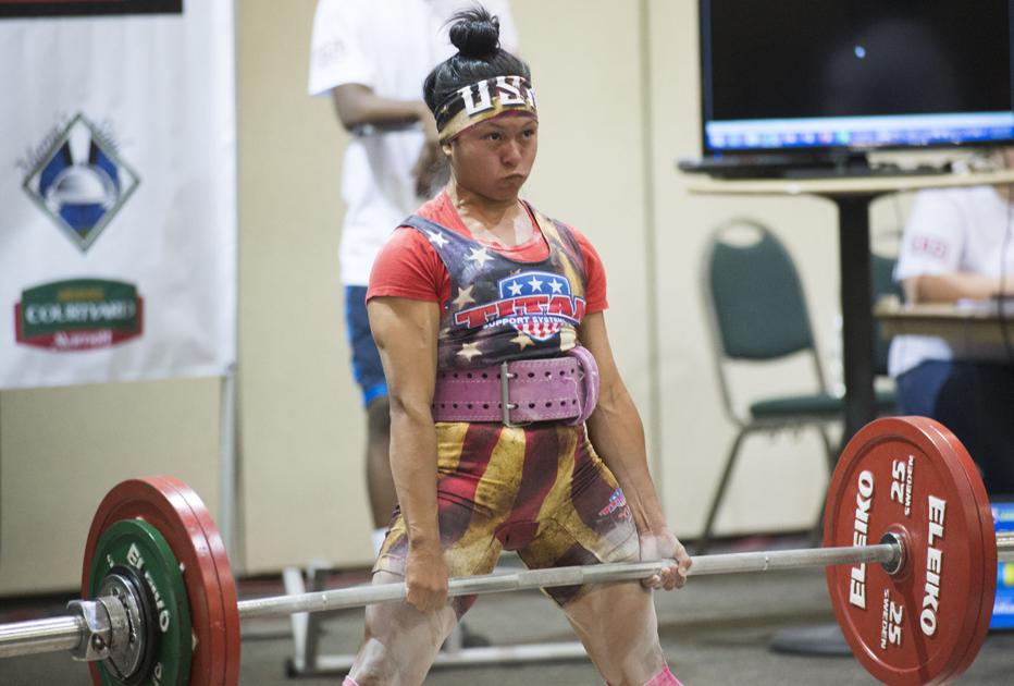 IPF WORLD CLASSIC CHAMPIONSHIPS Vargas deadlifts 330 pounds, captures world powerlifting