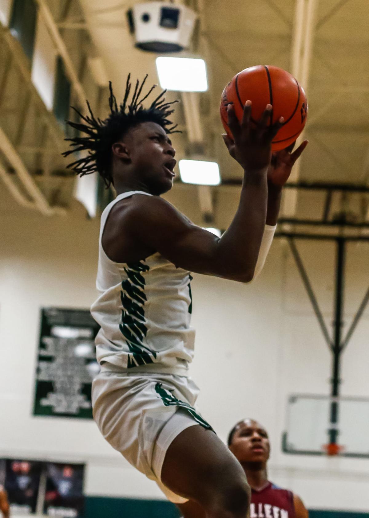 Ellison S Bogues Caps Senior Season With 12 6a Mvp Honor Ellison