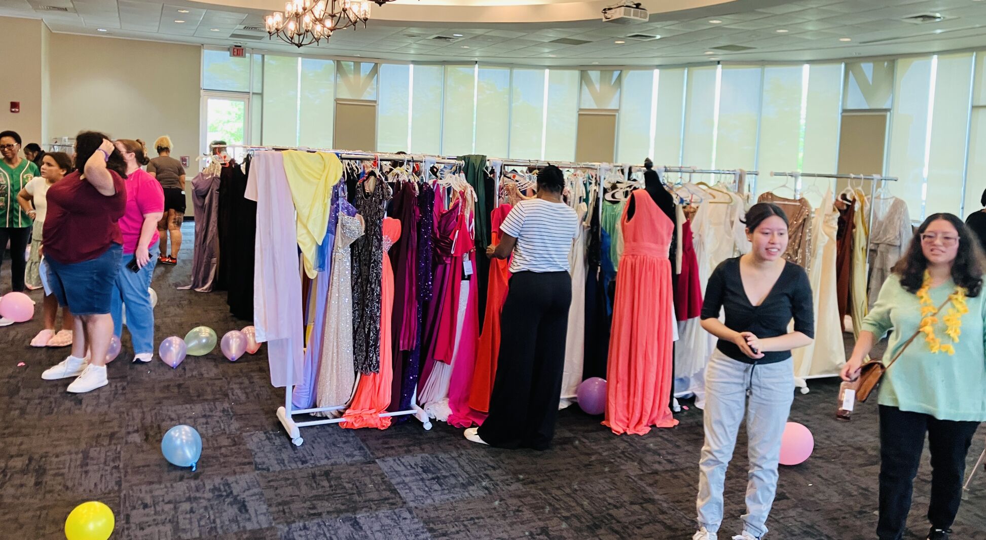 Hundreds of free prom dresses claimed at Killeen event Local