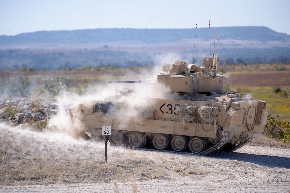 the-ins-and-outs-of-bradley-gunnery-across-the-fort-kdhnews
