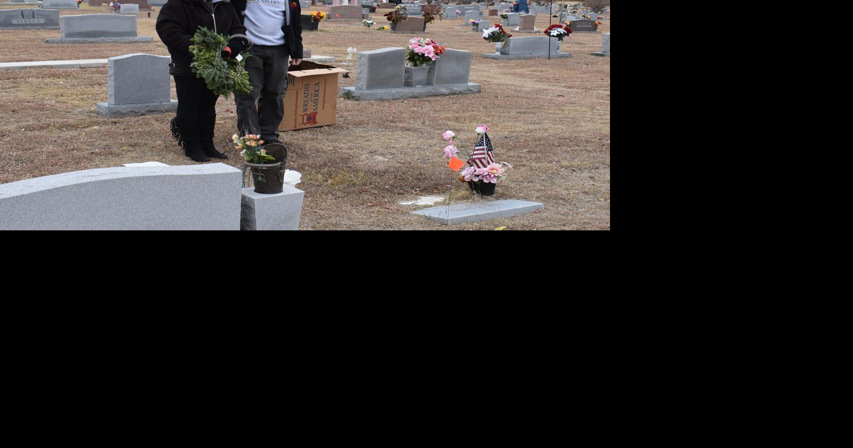 Live wreaths to be placed at Killeen City Cemetery on Saturday Local