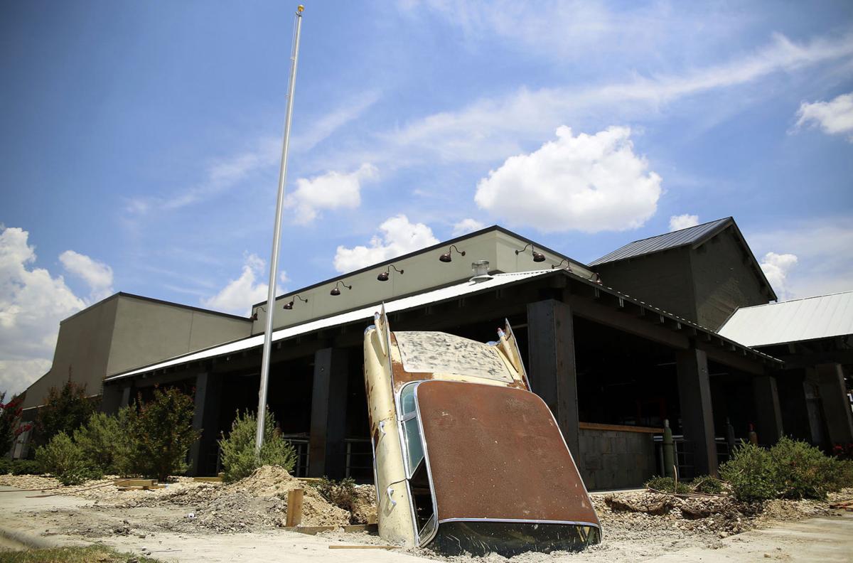 Richard Rawlings’ Garage restaurant to open at former Twin Peaks