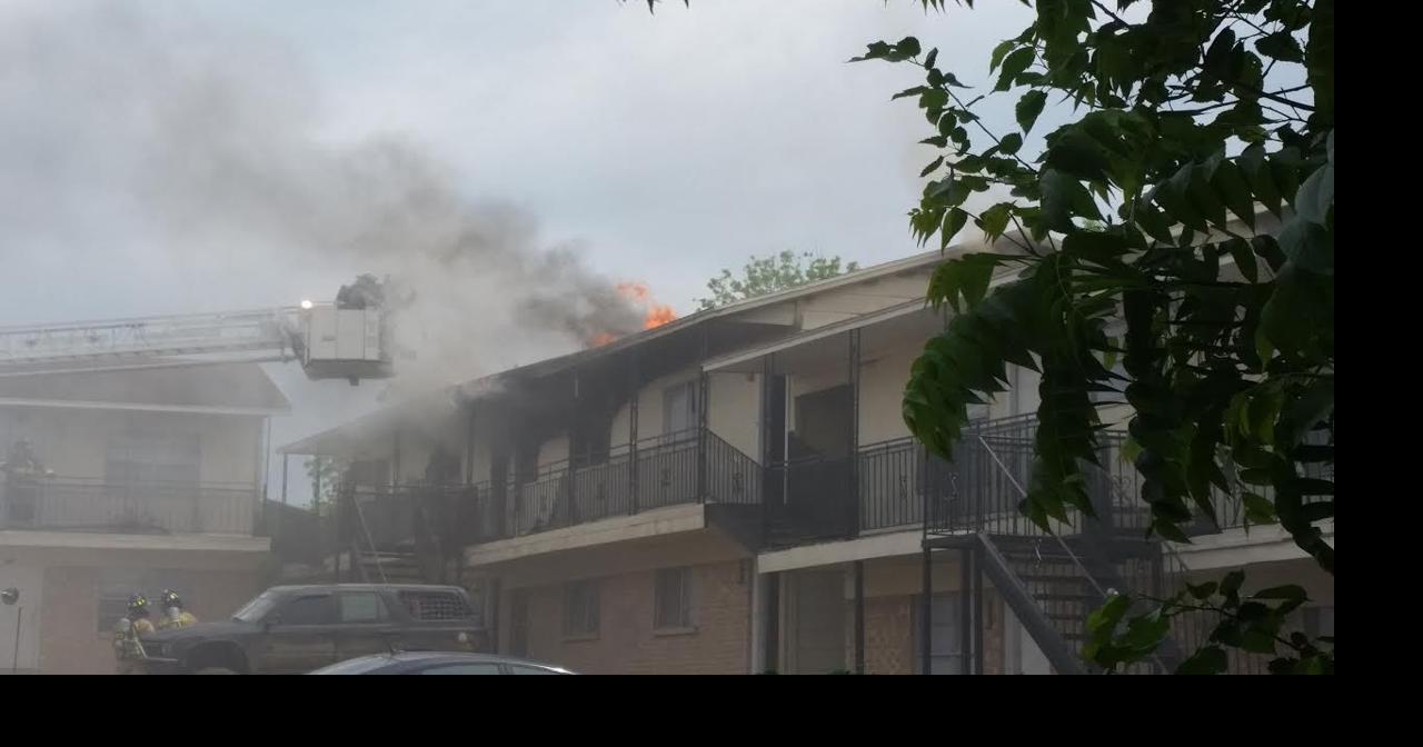Blaze sets Killeen apartment building on fire | Local News | kdhnews.com