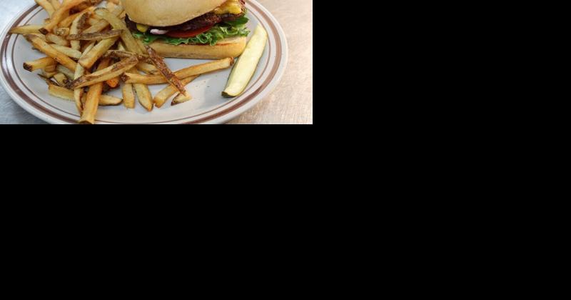 Burger bites: A mid-town secret - Suzy Q's quietly cranks out a burger that's second to none | Region - Vimarsana News