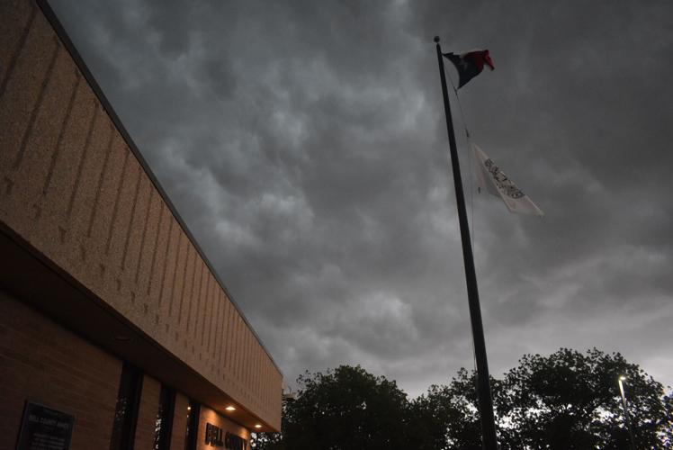 Tornado sirens sound in Killeen as severe weather moves through | Local ...