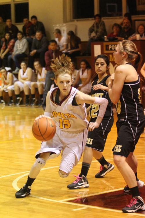 LometaEvantGIRLSBasketball26.jpg