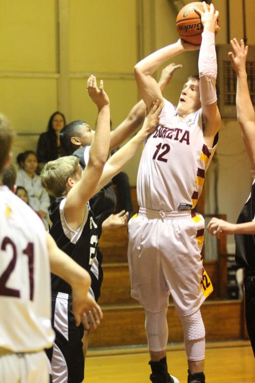 LometaEvantBOYSBasketball73.jpg