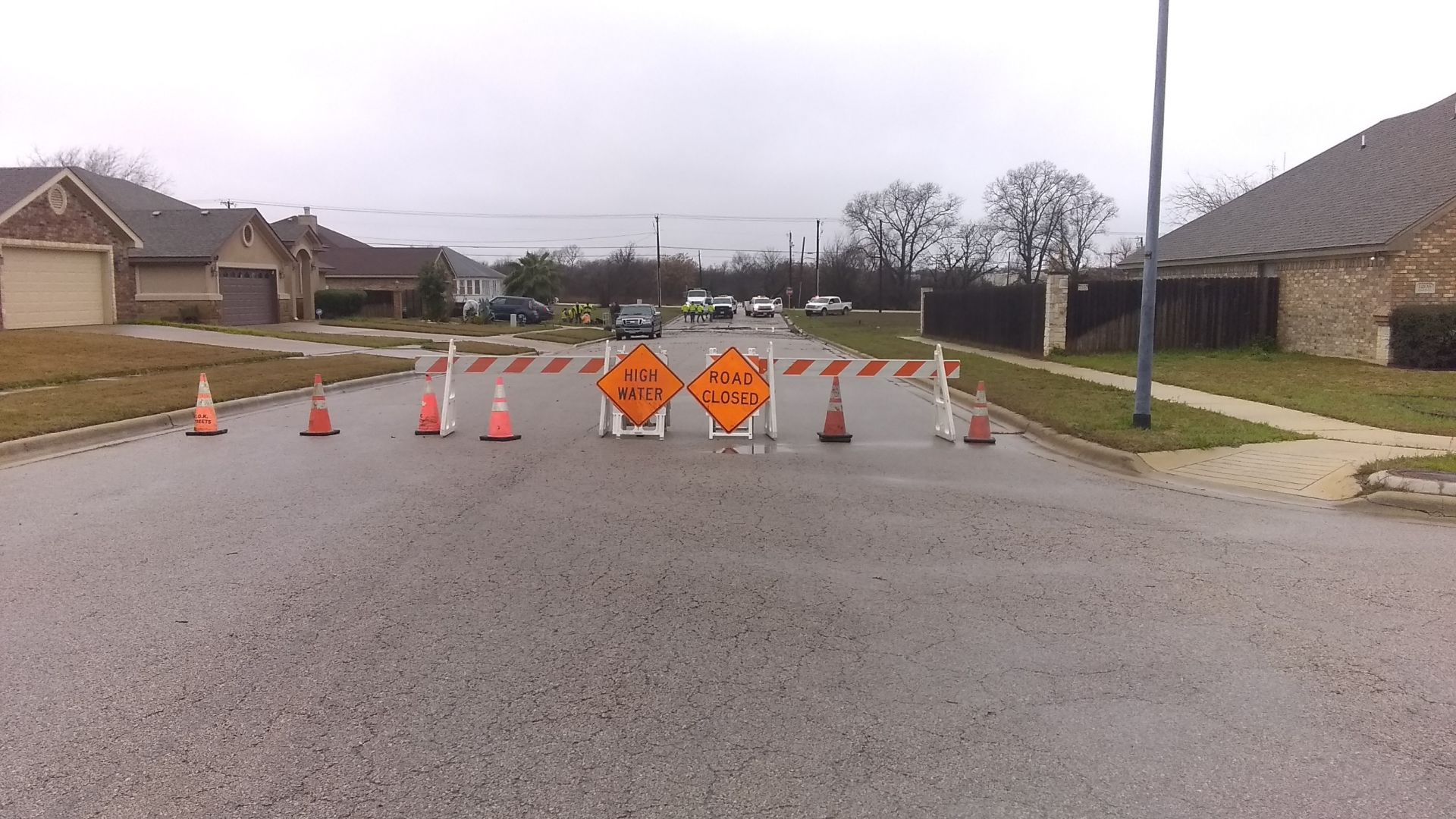 Rainfall reaches 2 inches in Central Texas, causes minor flooding