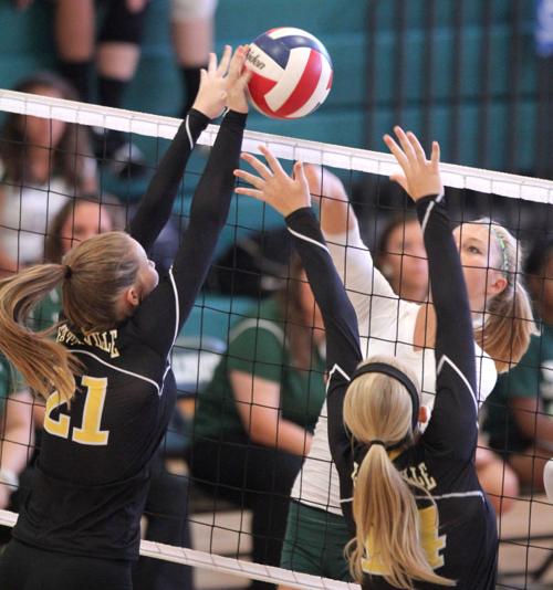 Ellison vs Gatesville Volleyball