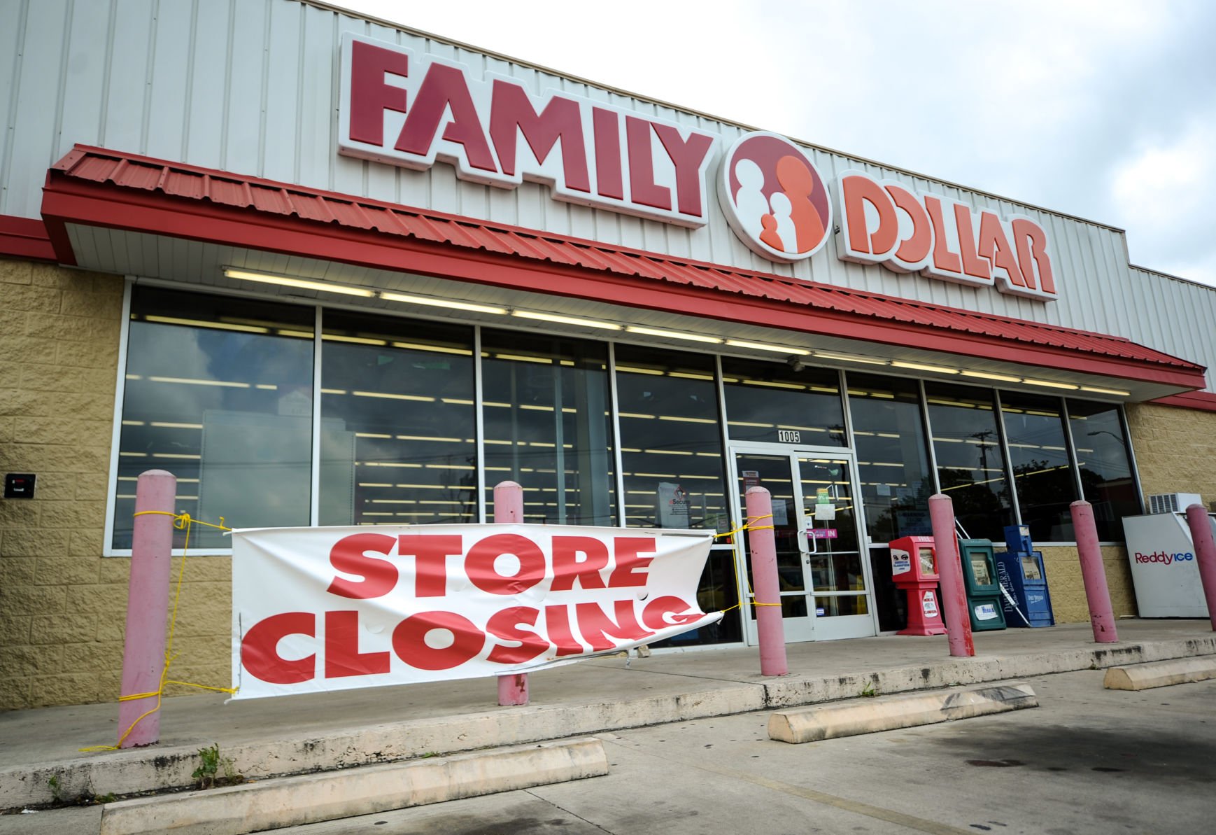 family dollar stores closing in 2019