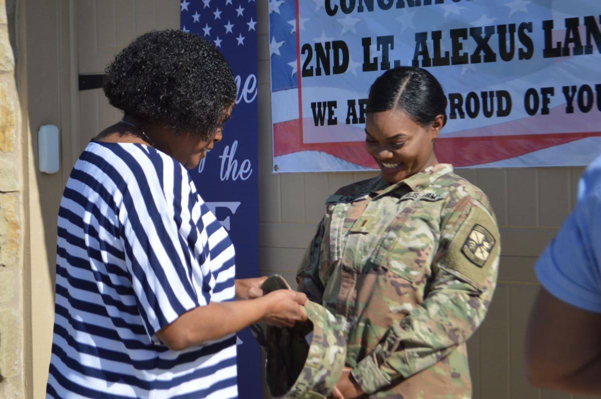 Enlisted No More Former Kisd Grads Twins Become Officers In The