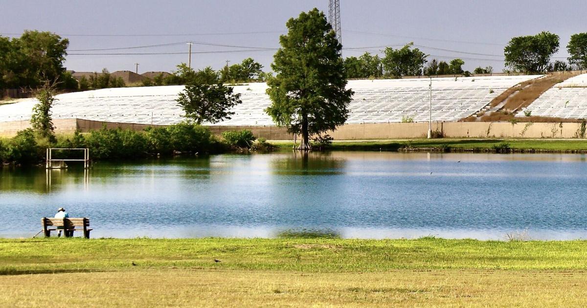 Solar explosion: More than 60 energy farms planned in 4 Central Texas ...