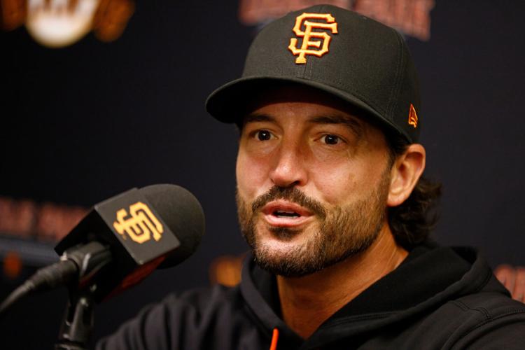 Giants manager Tony Vitello makes debut at last in jump from college ranks  to big leagues | Sports | kdhnews.com