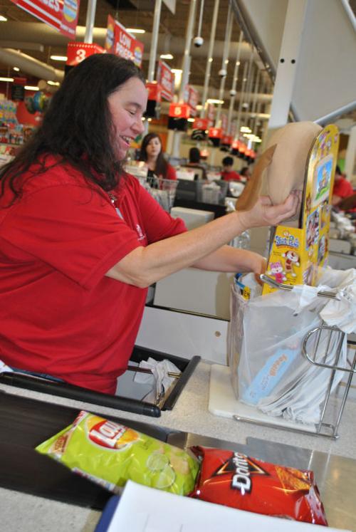 Minimum wage H-E-B