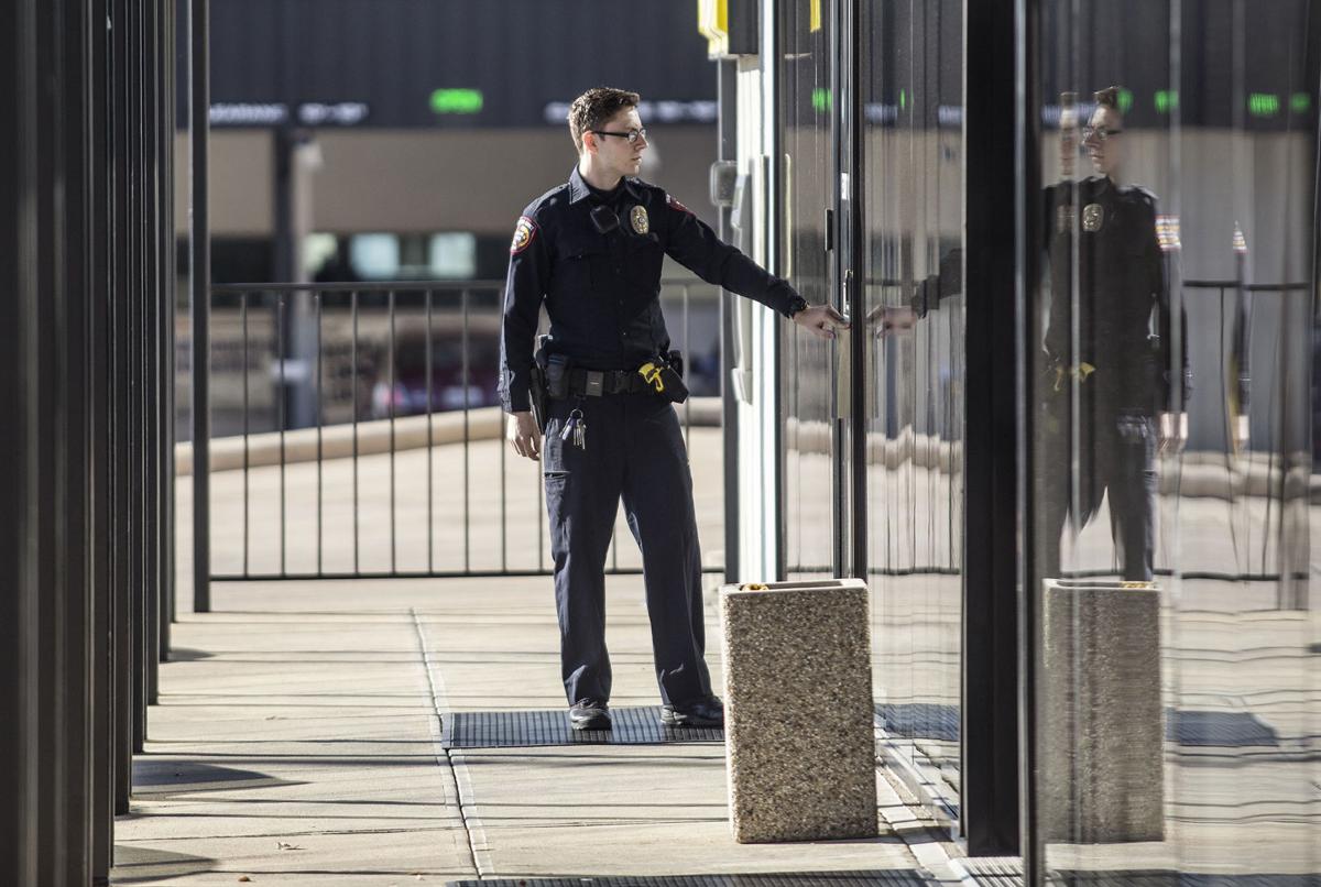 31+ toll Sammlung Gatesville National Bank Police seek suspect in