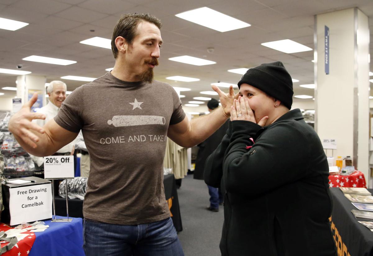 Ufc Fighter Tim Kennedy Meets Greets Local Soldiers Sports