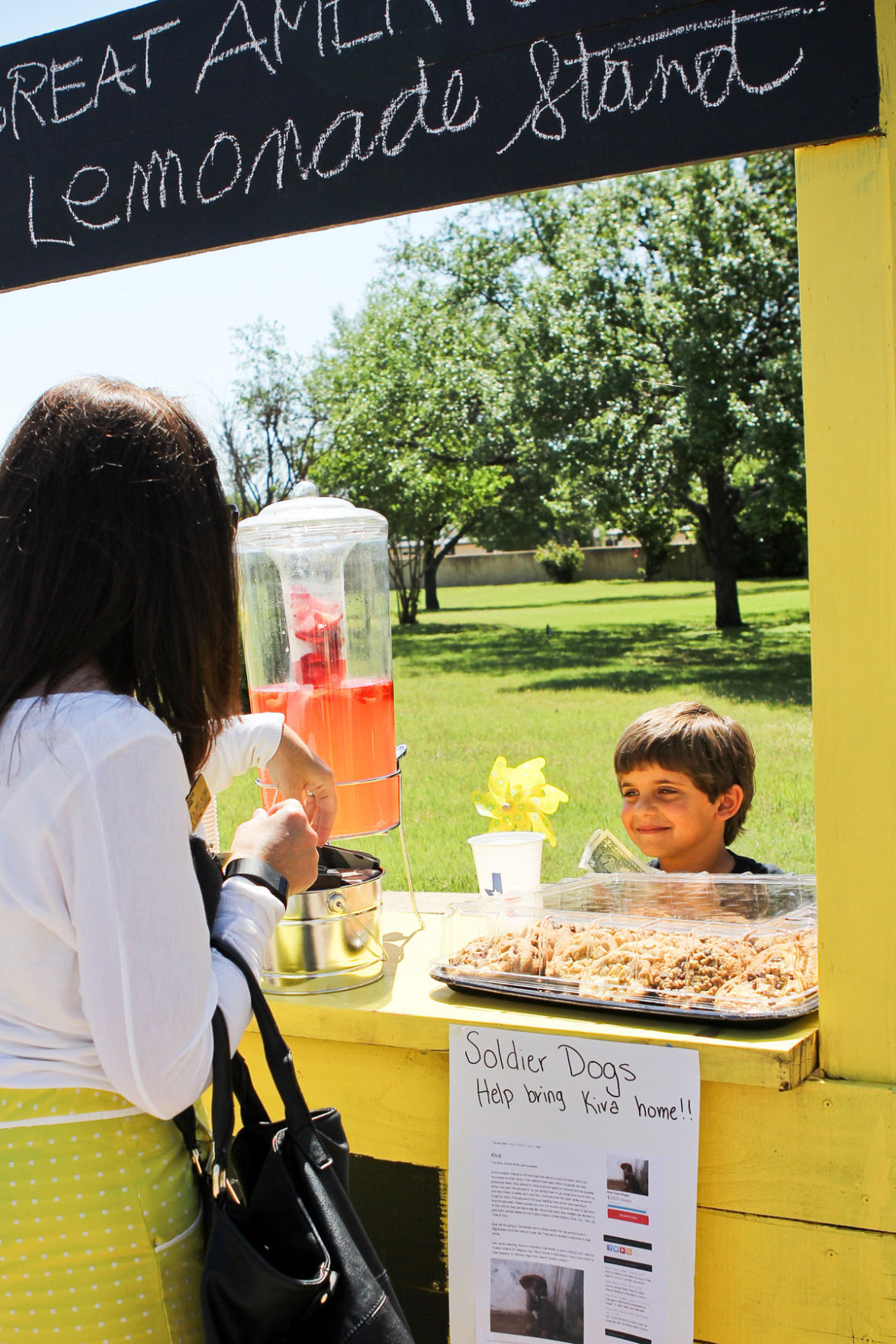 Sweet & Sour Fort Hood kicks off Lemonade Day weekend with stands in front of III Corps