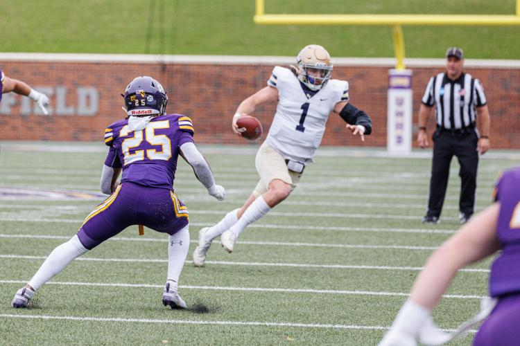 D3 PLAYOFFS: Miller’s TD sparks UMHB in quarterfinal victory over ...