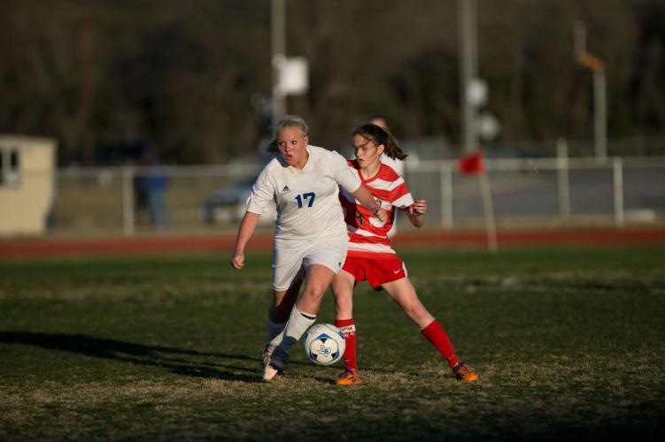 Senior class a special group for Lampasas' girls soccer coach Girls