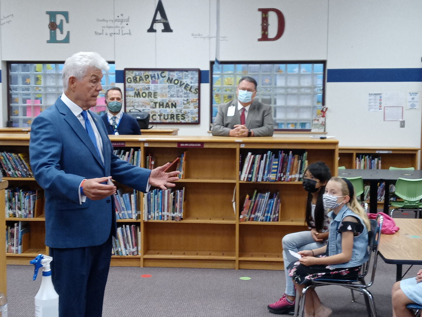 U.S. Congressman visits Cove third-grade class - Vimarsana News