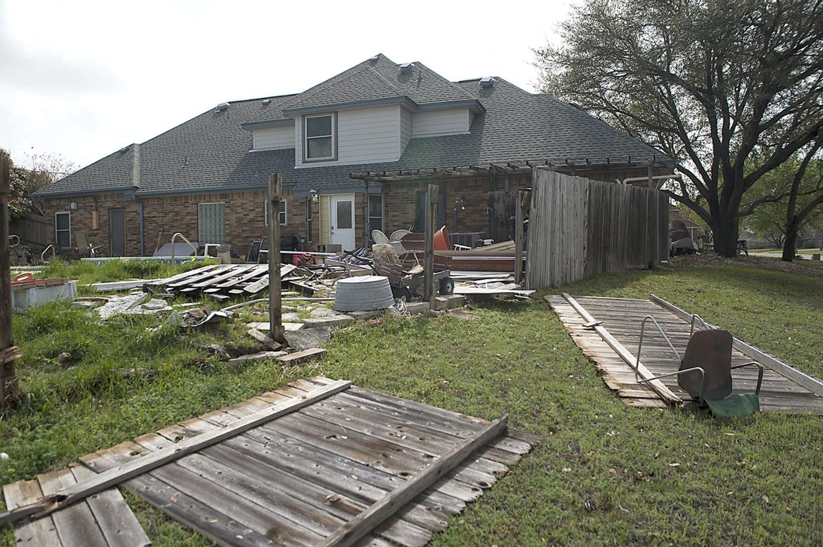 Tornado warning issued in Lampasas; storm headed toward Gatesville