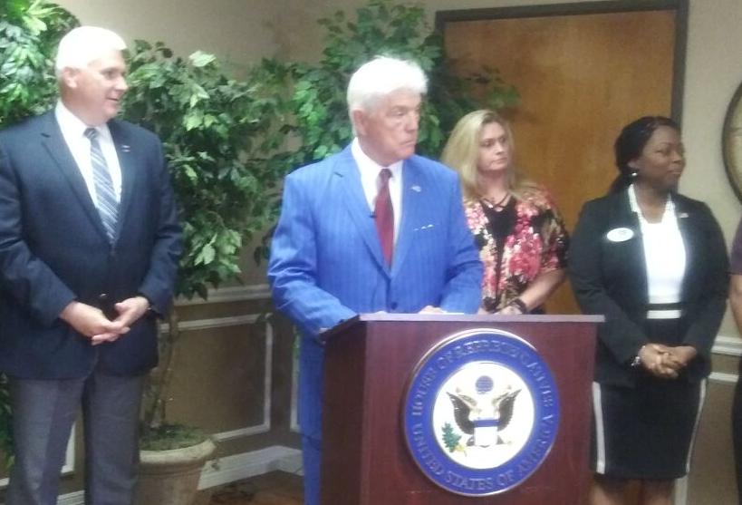 Congressman speaks with area leaders on Fort Hood issues - Vimarsana News