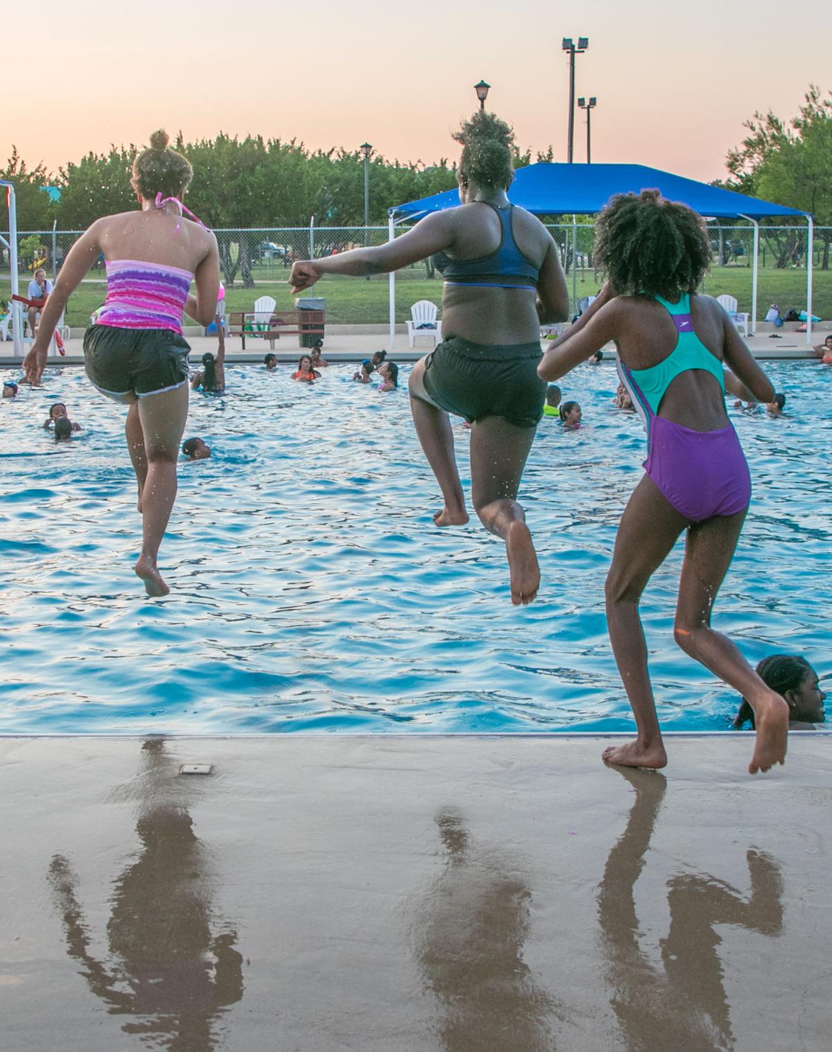 Pool party draws overflow crowd to Harker Heights’ Carl Levin Park