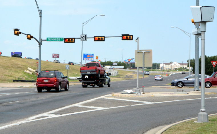 Several Cities Put Brakes On Red Light Cameras Traffic Kdhnews Com
