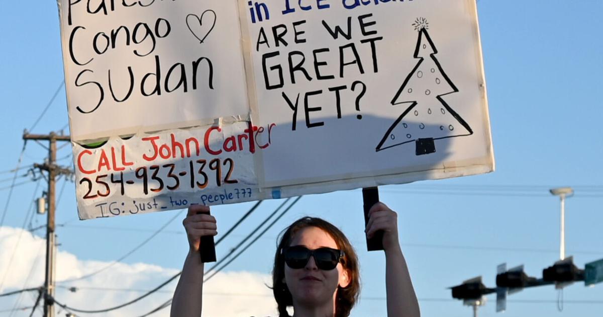 Text messages show communication breakdown between KPD, ICE over immigration enforcement