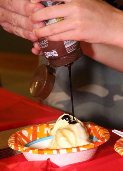 Heights library hosts ice cream social