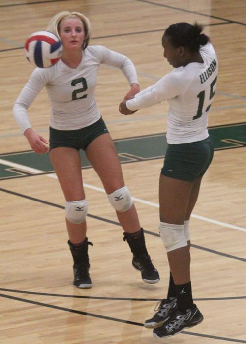 Shoemaker vs Ellison Volleyball