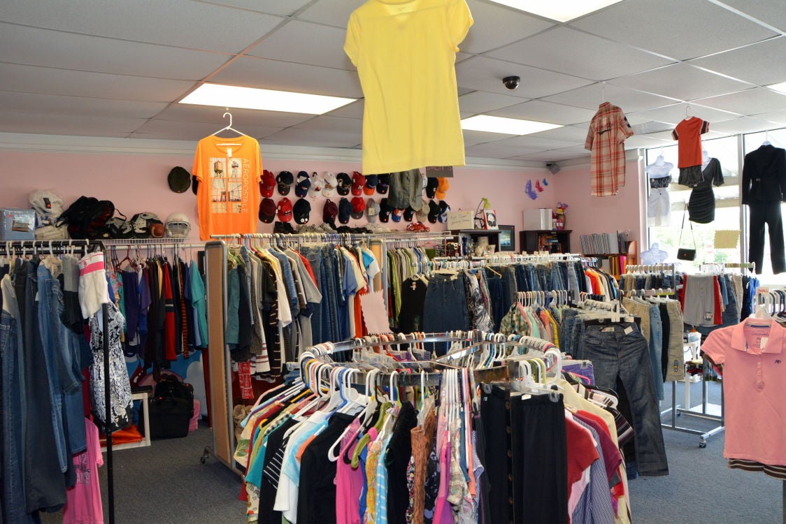 Fort Hood couple opens thrift shop in Killeen | Homefront | kdhnews.com