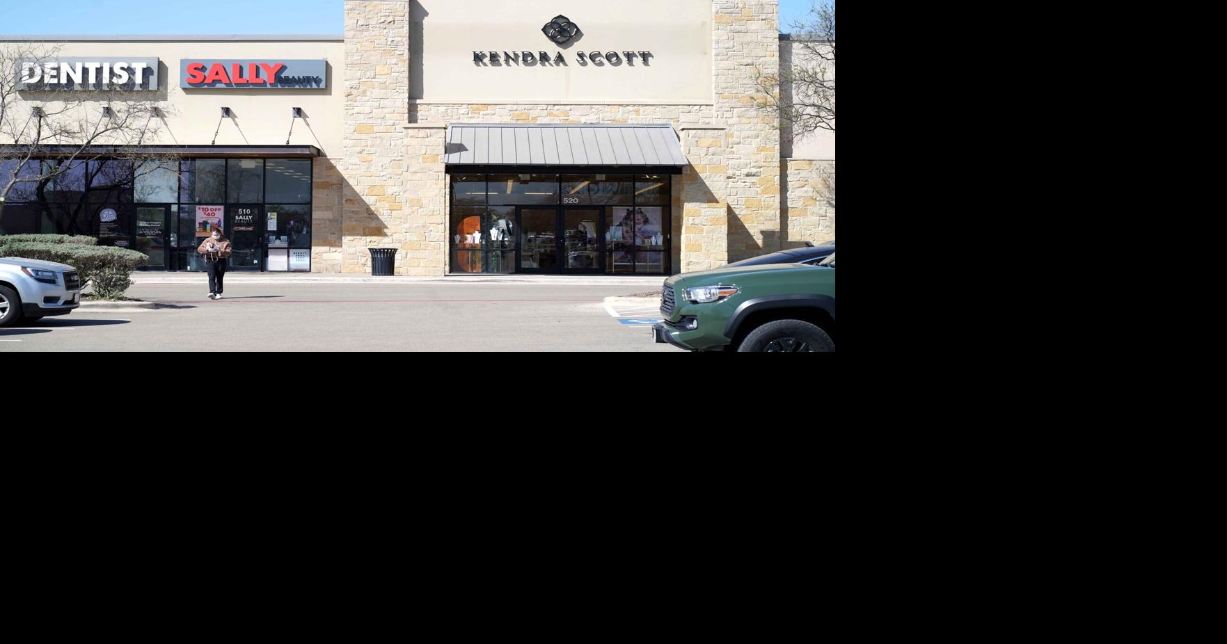 New jewelry store chain opening in Market Heights, but only for a year |  Local News | kdhnews.com