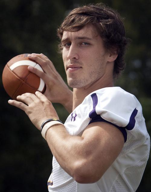 UMHB football
