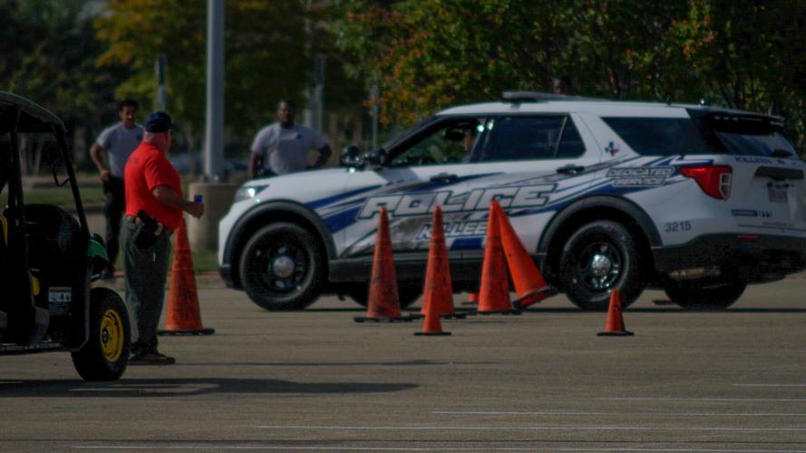 Killeen police cadets conduct emergencydriving training at closed