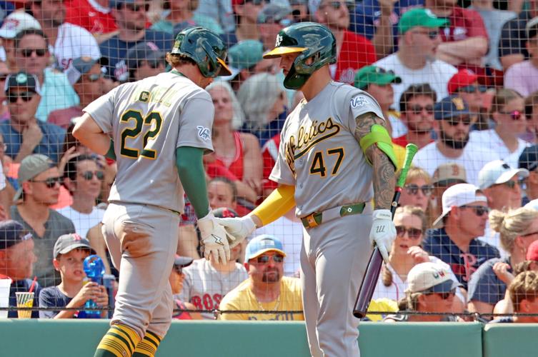 Red Sox Lose 7-3, Wilson Sets 111-Game Errorless Record