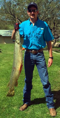 BOB MAINDELLE: Florence firefighter sets bowfishing record at Stillhouse, Outdoor  Sports