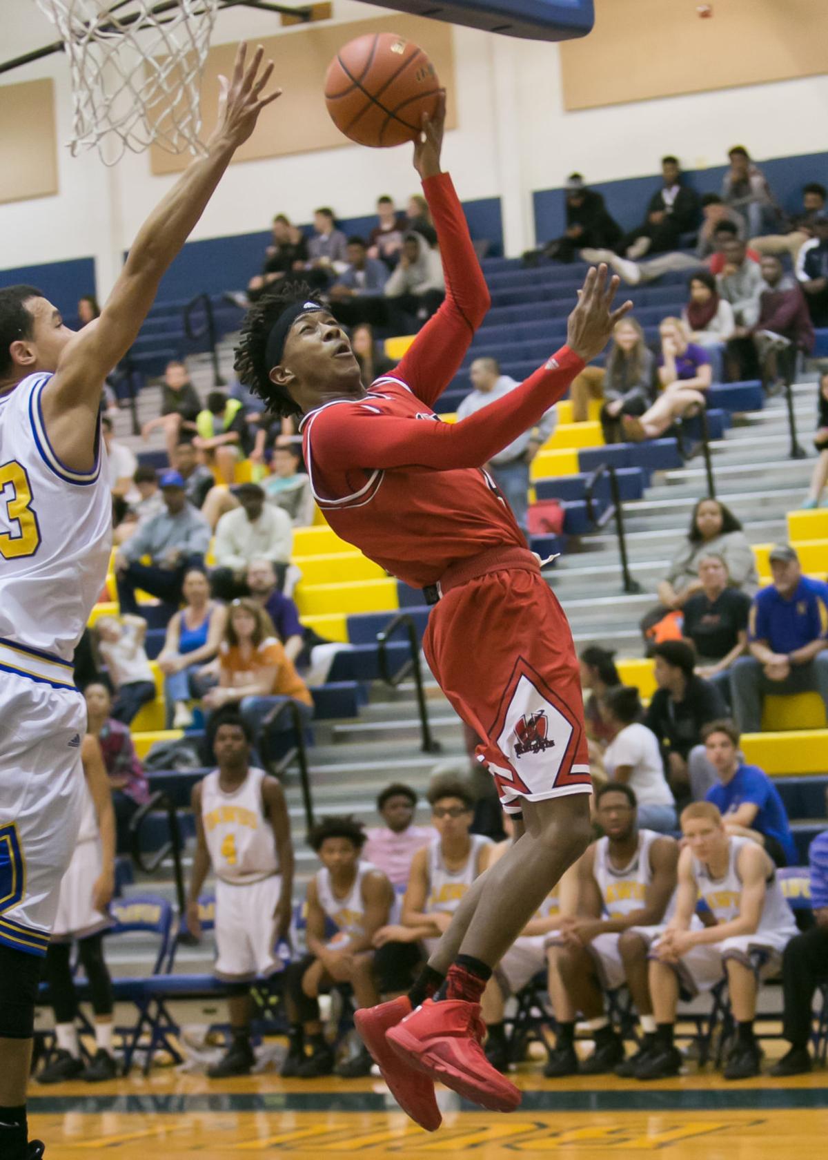 Boys Basketball Clare Leads Knights Over Dawgs 59 52 Copperas