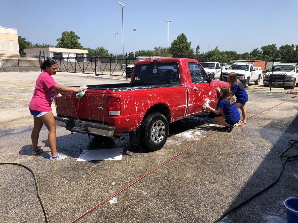 CCHS cheerleaders hold car wash fundraiser Copperas Cove Herald
