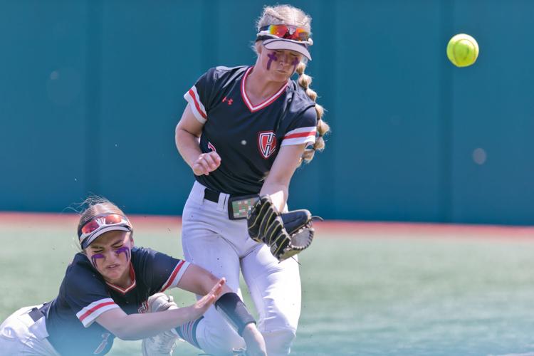 Softball playoffs: Mansfield Lake Ridge wins regional final opener