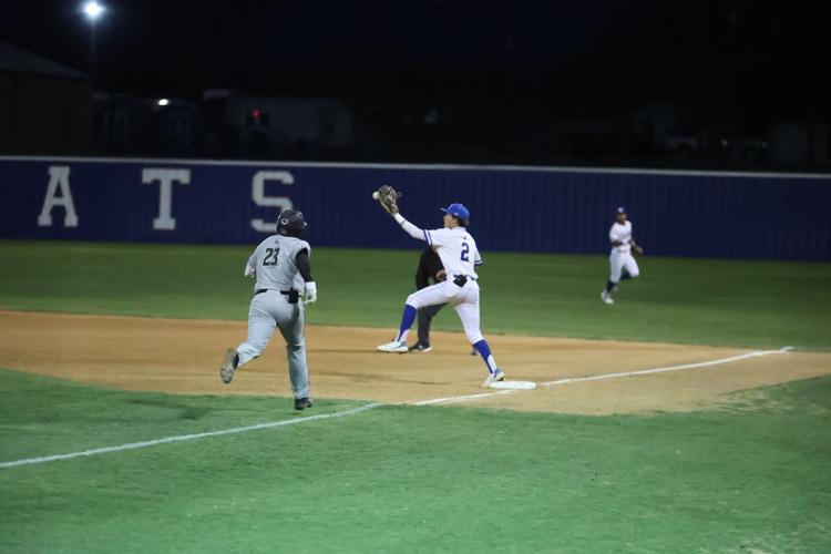 Bryan baseball team opens District 12-6A play with 6-1 win over Temple