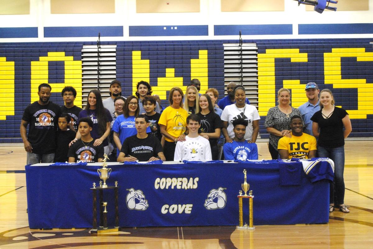 Cove Athletes Sign Letters Of Intent Copperas Cove Kdhnews Com