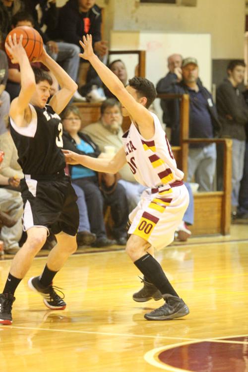 LometaEvantBOYSBasketball17.jpg