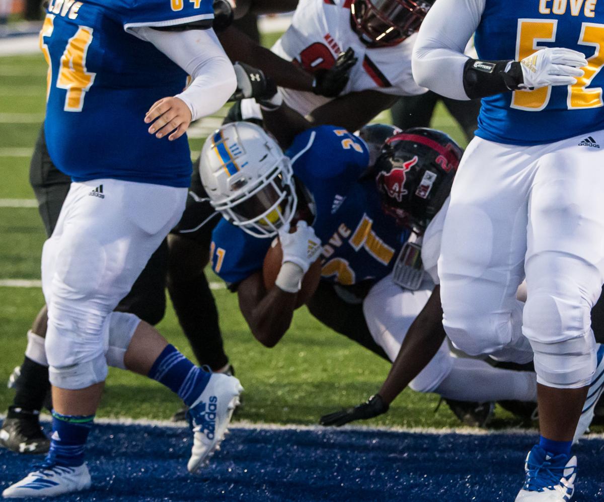 Cox 4 Tds Dawgs Run Past Manor 37 33 Copperas Cove Kdhnews Com