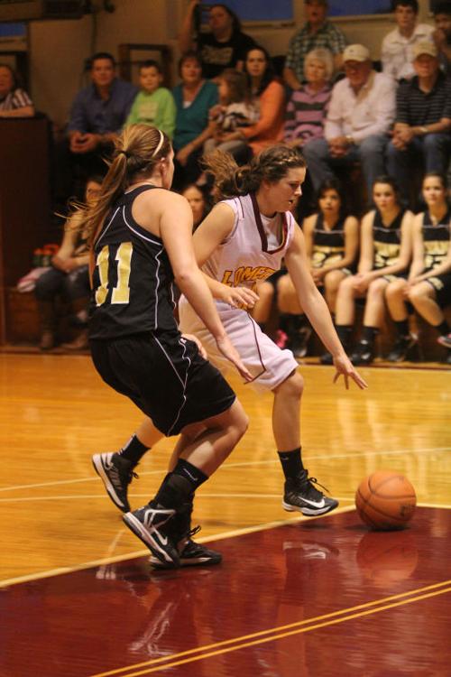 LometaEvantGIRLSBasketball03.jpg