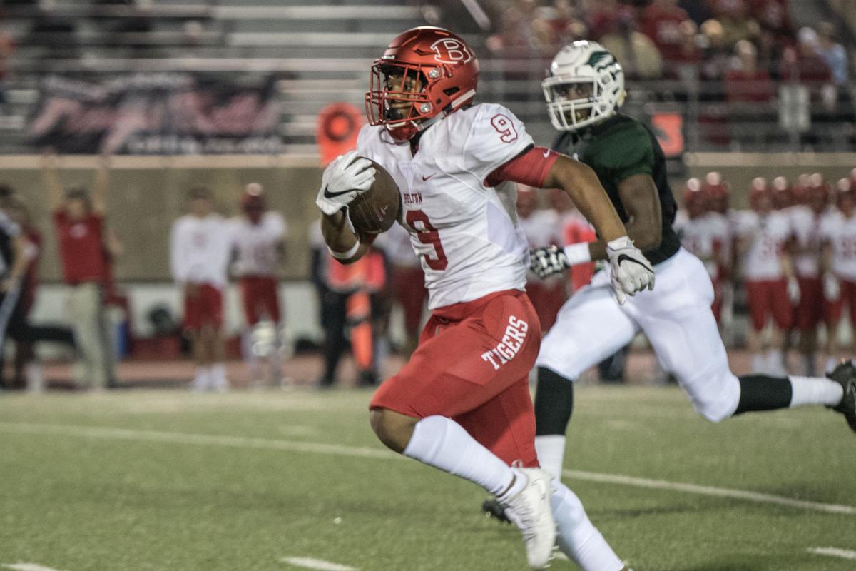 8 6a Football Tigers Muscle Past Ellison 31 21 Clinch 4th