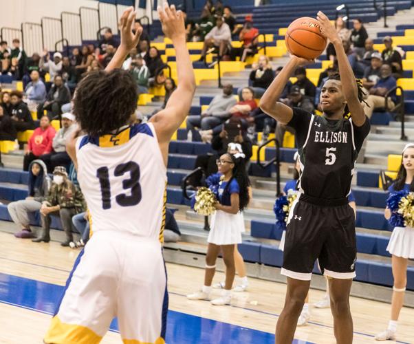 Eagles and Tigers Sweep at Holiday Basketball Tournament