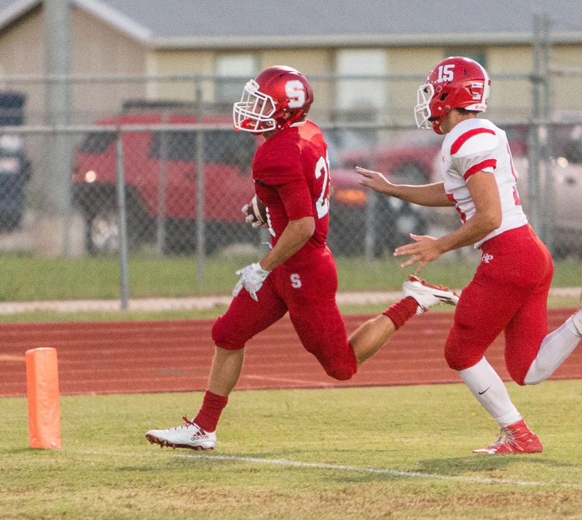 FOOTBALL Salado runs past Hyde Park 289 for Haire’s 1st win Salado